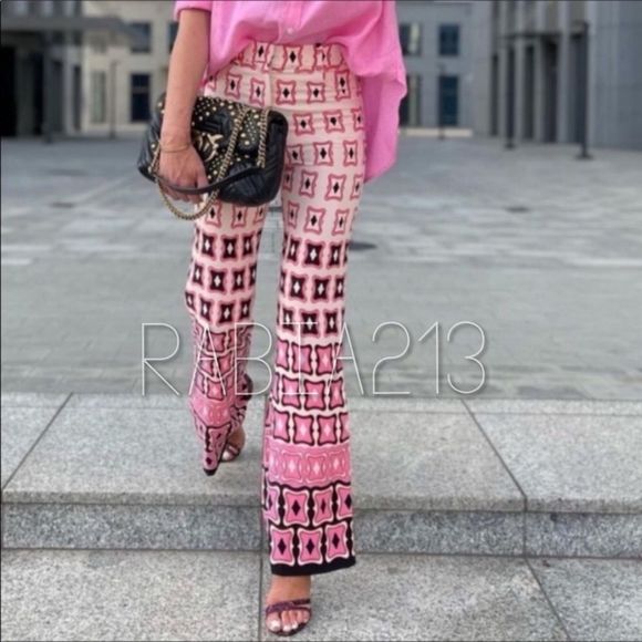 LAST 1! 🔥ZARA GEOMETRIC PRINTED PANTS - Picture 1 of 12